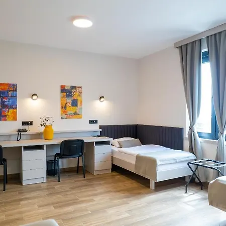 Podgorica Hotel 3*