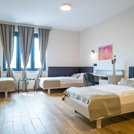 酒店 Podgorica 3*